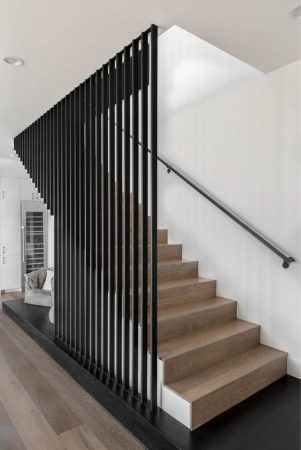 Escalera Listones Negros